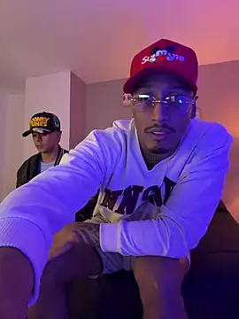 Snapshot of bruno_west chatting on March 2026 07:35:01 AM bruno west online show from March 2026 07:35:01 AM