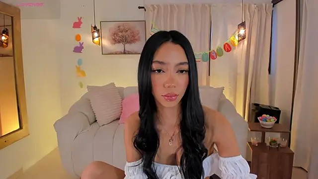 Snapshot of IsabellaLux_ chatting on April 2026 03:42:02 PM IsabellaLux online show from April 2026 03:42:02 PM