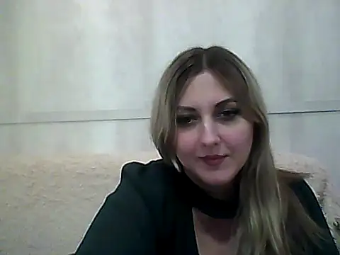 Sweet-Pixie online show from March 2026 03:18:02 PM