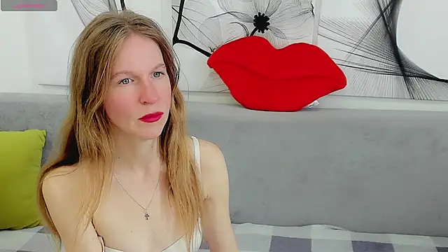 Snapshot of Mira_XOo chatting on April 2026 02:07:02 PM Mira XOo online show from April 2026 02:07:02 PM