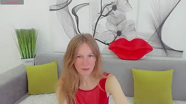 Snapshot of Mira_XOo chatting on April 2026 02:18:01 PM Mira XOo online show from April 2026 02:18:01 PM