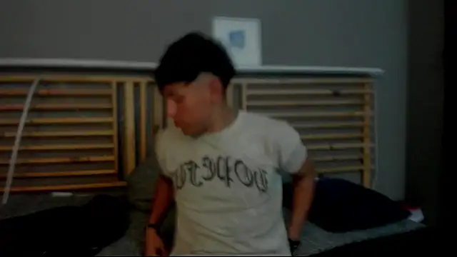 Snapshot of clark_ken01 chatting on April 2026 09:40:02 PM clark ken01 online show from April 2026 09:40:02 PM