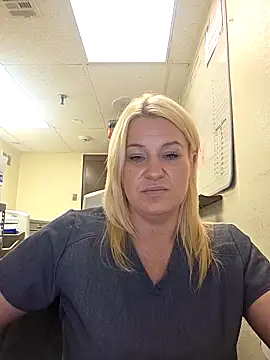 LadyB07 online show from April 2026 06:36:02 PM