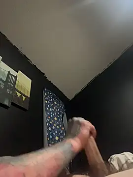 Snapshot of Robrotten chatting on March 2026 05:44:01 AM Robrotten online show from March 2026 05:44:01 AM