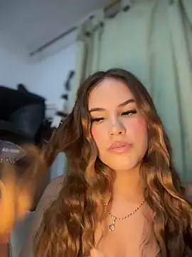 MiluRossee online show from April 2026 11:54:02 PM