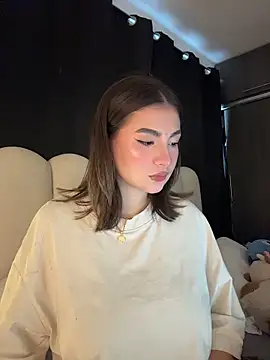 SamanthaValmont online show from April 2026 10:07:02 PM