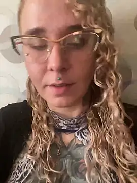 curly mis online show from February 2026 10:03:02 AM