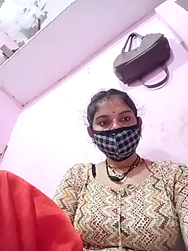 Snapshot of Hot_bri2 chatting on April 2026 10:33:02 PM Hot bri2 online show from April 2026 10:33:02 PM