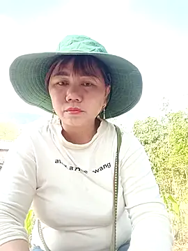 lyly sexx online show from April 2026 12:59:02 AM