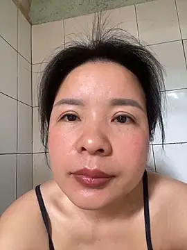 Ivy Trix2 online show from March 2026 03:54:01 AM