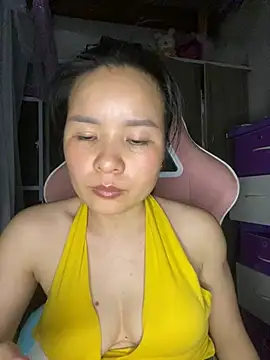 Ivy Trix2 online show from May 2026 04:01:02 PM