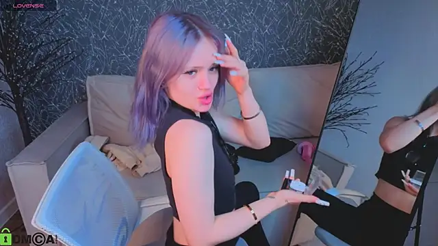 Tessa Ashe online show from May 2026 09:47:02 AM