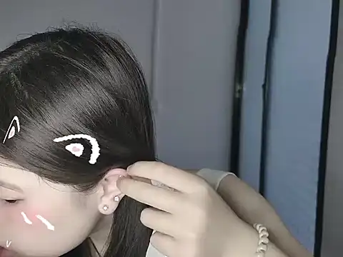 Snapshot of F-Yihao chatting on March 2026 05:22:01 AM F-Yihao online show from March 2026 05:22:01 AM