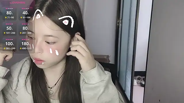 Snapshot of F-Yihao chatting on April 2026 08:30:01 AM F-Yihao online show from April 2026 08:30:01 AM