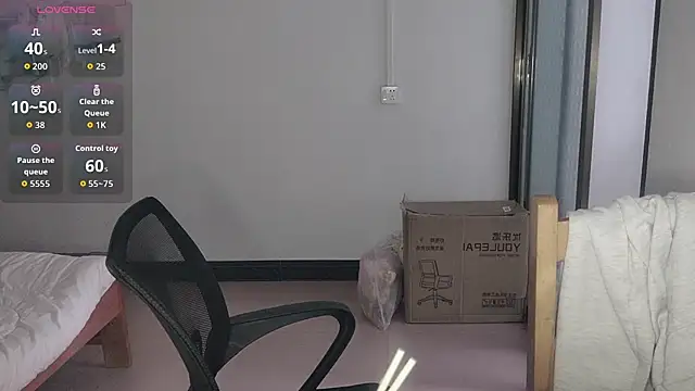 Snapshot of F-Yihao chatting on April 2026 07:47:02 AM F-Yihao online show from April 2026 07:47:02 AM