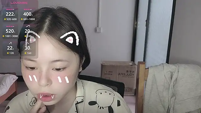 Snapshot of F-Yihao chatting on April 2026 07:36:02 AM F-Yihao online show from April 2026 07:36:02 AM