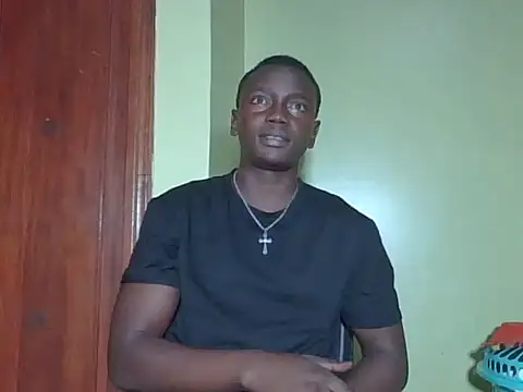 Snapshot of darkerberryguy chatting on March 2026 12:10:02 PM darkerberryguy online show from March 2026 12:10:02 PM