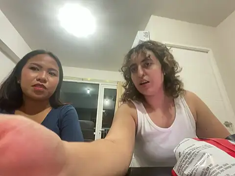 Snapshot of yassiestar chatting on March 2026 04:03:02 PM yassiestar online show from March 2026 04:03:02 PM