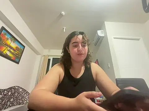 Snapshot of yassiestar chatting on March 2026 06:25:02 PM yassiestar online show from March 2026 06:25:02 PM