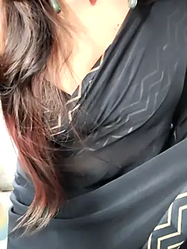 Snapshot of Cutie_Nila chatting on May 2026 05:23:02 AM Cutie Nila online show from May 2026 05:23:02 AM