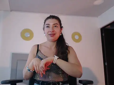 Snapshot of Julietaamado chatting on April 2026 03:50:02 PM Julietaamado online show from April 2026 03:50:02 PM