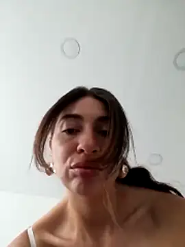 Julietaamado online show from April 2026 08:06:01 PM