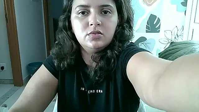 Snapshot of midsize_94 chatting on March 2026 01:59:01 PM midsize 94 online show from March 2026 01:59:01 PM