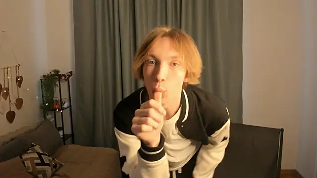 SilverFeral online show from March 2026 05:13:01 AM