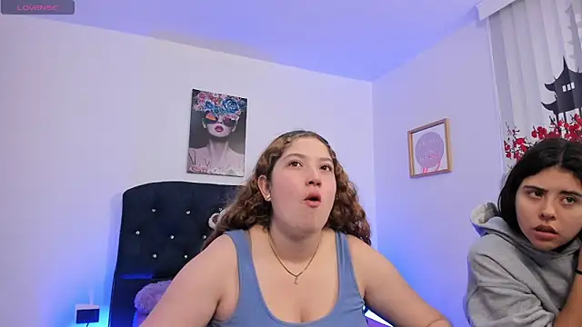 Snapshot of valeria_and_zoe chatting on March 2026 05:52:02 PM valeria and zoe online show from March 2026 05:52:02 PM