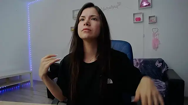 LauraLora3 online show from July 2026 07:24:01 AM