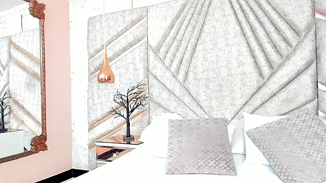 EmeelyMuller online show from April 2026 04:18:02 AM