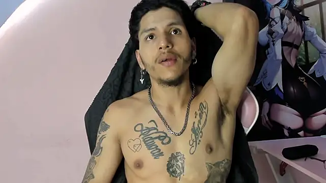 Snapshot of DanteLuxx chatting on March 2026 03:36:01 AM DanteLuxx online show from March 2026 03:36:01 AM