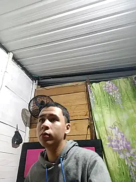 Mia axxel online show from February 2026 09:08:02 AM