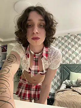 PrettylnPink  online show from May 2026 11:43:02 PM