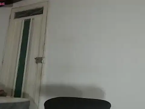 Snapshot of gabriel_reyes21 chatting on June 2026 01:25:02 AM gabriel reyes21 online show from June 2026 01:25:02 AM