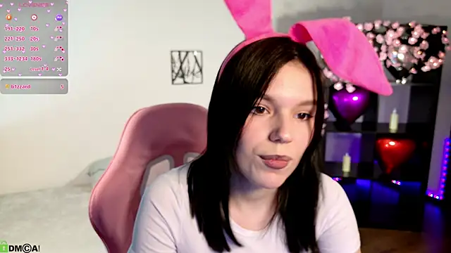 Snapshot of JanetCensley chatting on April 2026 08:01:02 AM JanetCensley online show from April 2026 08:01:02 AM