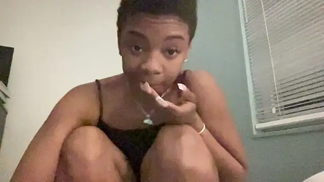 Snapshot of PetiteWet chatting on March 2026 03:23:01 AM PetiteWet online show from March 2026 03:23:01 AM