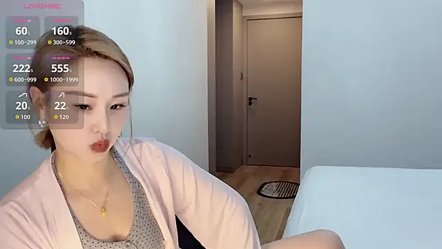 Snapshot of xiaolu-686 chatting on May 2026 02:55:02 PM xiaolu-686 online show from May 2026 02:55:02 PM