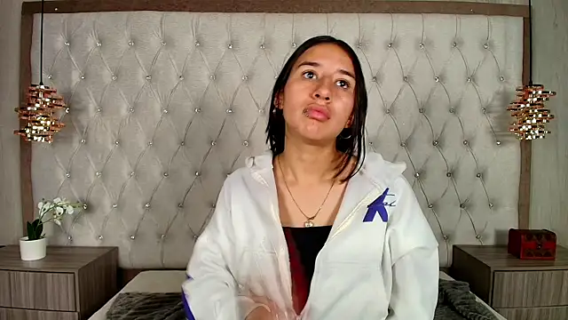 LilyRossi  online show from May 2026 01:50:02 PM
