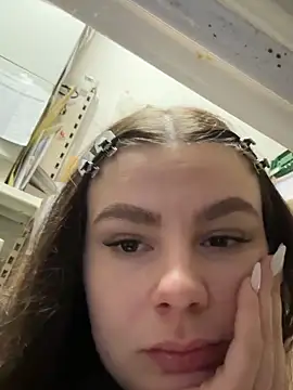 Livia101 online show from February 2026 05:45:02 PM