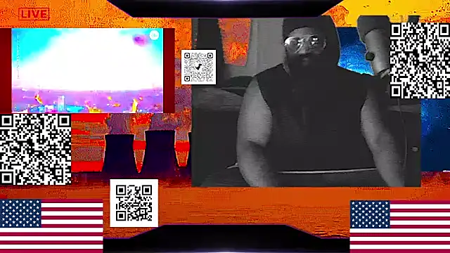 Snapshot of RussellTaylorLacy chatting on May 2026 05:57:02 AM RussellTaylorLacy online show from May 2026 05:57:02 AM