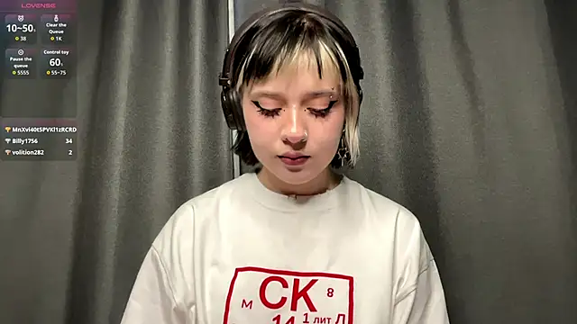 AueshaSimon online show from March 2026 09:02:02 AM