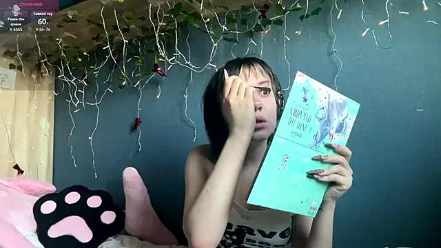 AueshaSimon online show from April 2026 04:11:01 AM