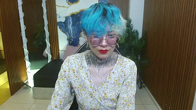 Lyra tay online show from April 2026 07:08:01 PM