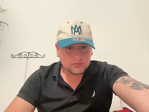 Snapshot of Oscar6867 chatting on February 2026 07:19:01 AM Oscar6867 online show from February 2026 07:19:01 AM