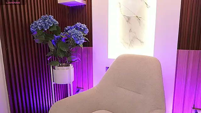 Snapshot of MandyCollins chatting on March 2026 11:40:01 AM MandyCollins online show from March 2026 11:40:01 AM