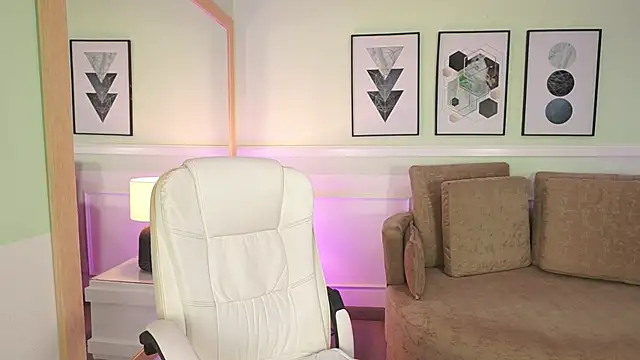 Snapshot of MandyCollins chatting on March 2026 11:33:02 AM MandyCollins online show from March 2026 11:33:02 AM