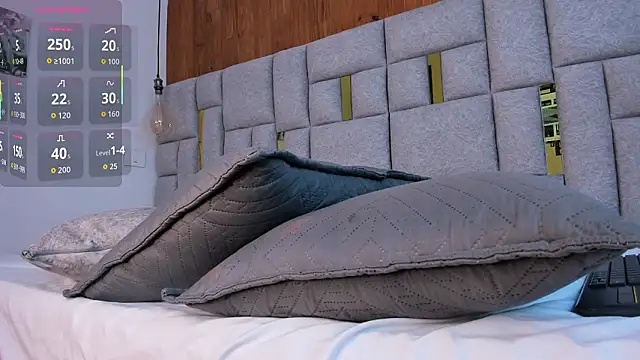 Snapshot of camilaa_smith_ chatting on March 2026 07:31:02 PM camilaa smith online show from March 2026 07:31:02 PM