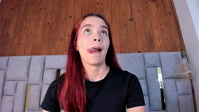 Snapshot of camilaa_smith_ chatting on April 2026 07:55:02 PM camilaa smith online show from April 2026 07:55:02 PM