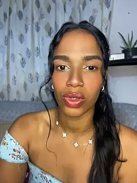 FlorSalvaje  online show from July 2026 12:13:01 AM
